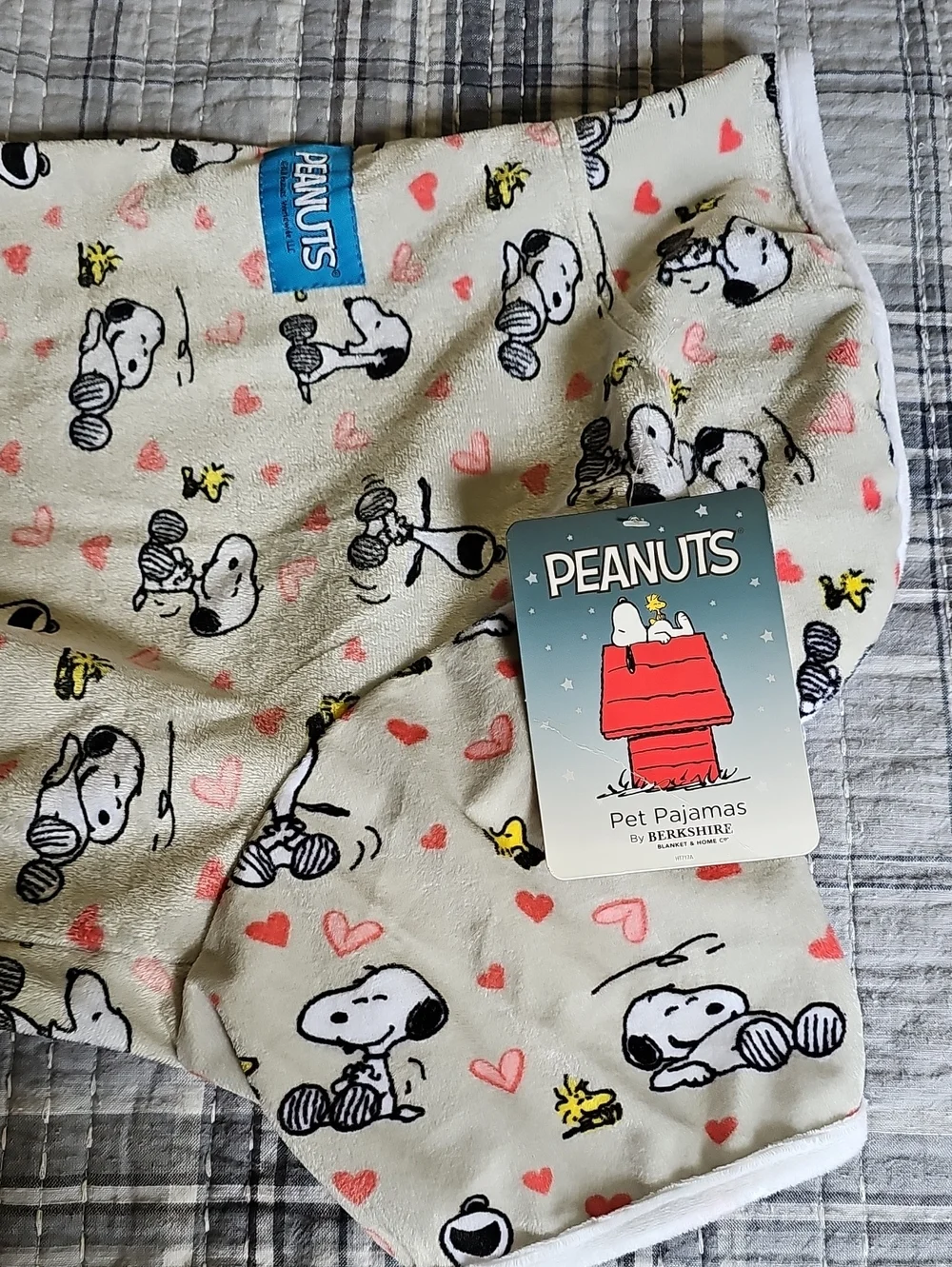 Peanuts Snoopy Dog Pajamas Size Large NWT